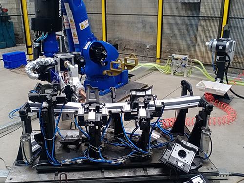 焊接機器人九重九弧焊機