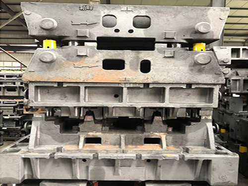 左右后組合燈安裝板